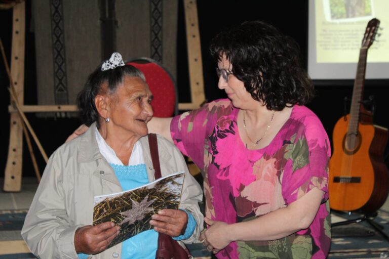 LANZAMIENTO LIBRO (10)