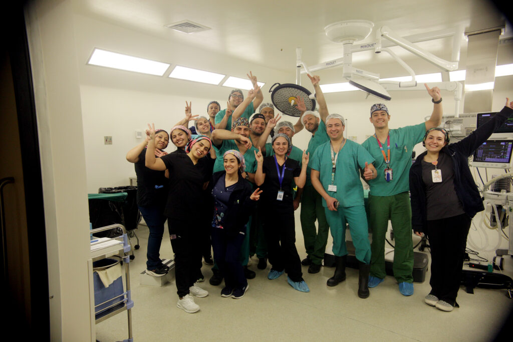 Hospital de Puerto Aysén realiza su primera cirugía de reemplazo total de rodilla