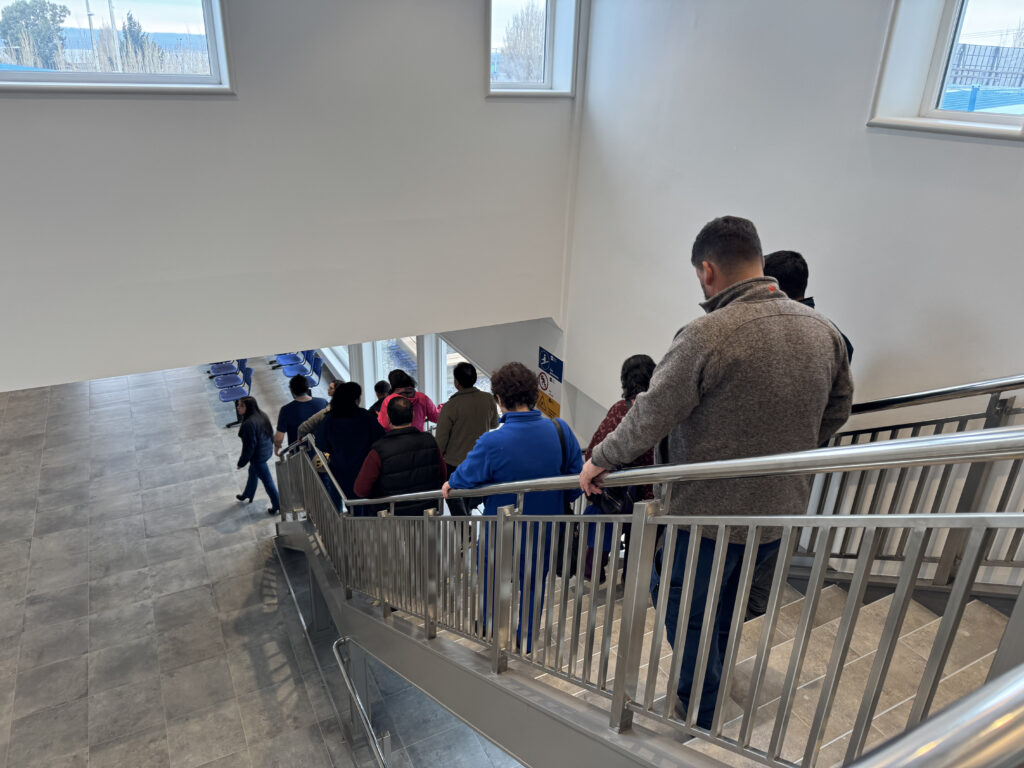 Visitas guiadas: más de 100 personas de Chile Chico conocieron las instalaciones de su nuevo hospital