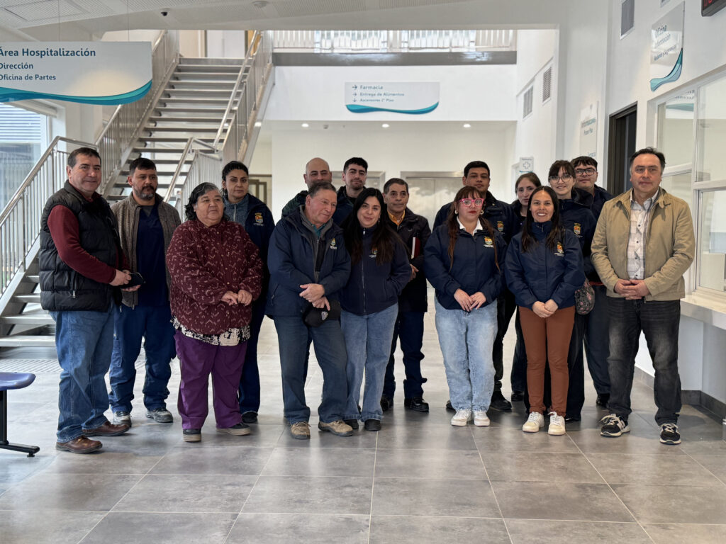 Visitas guiadas: más de 100 personas de Chile Chico conocieron las instalaciones de su nuevo hospital