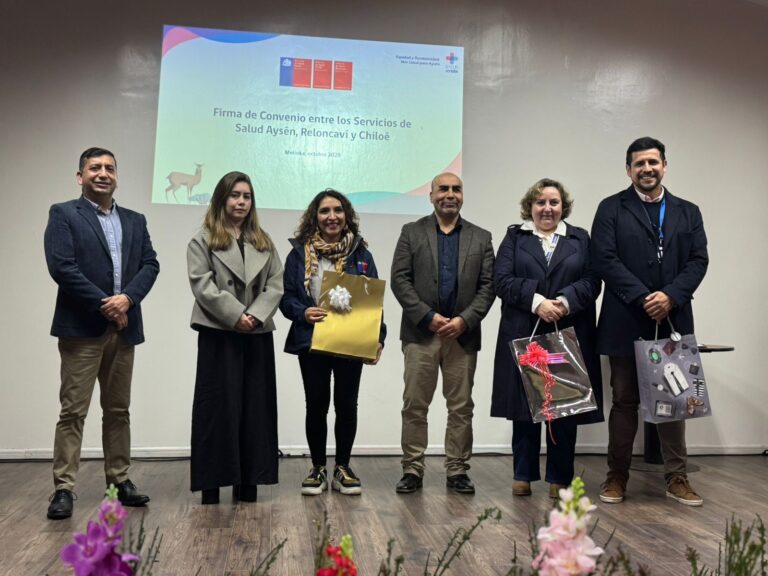 Servicios de Salud de Aysén, Chiloé y Reloncaví firman convenio para fortalecer la atención en la zona norte de la región