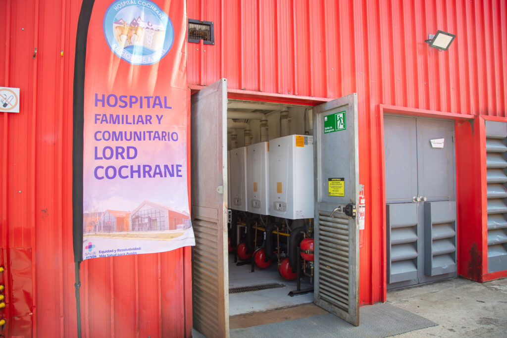 Hospital de Cochrane moderniza su sistema de calefacción con calderas a gas