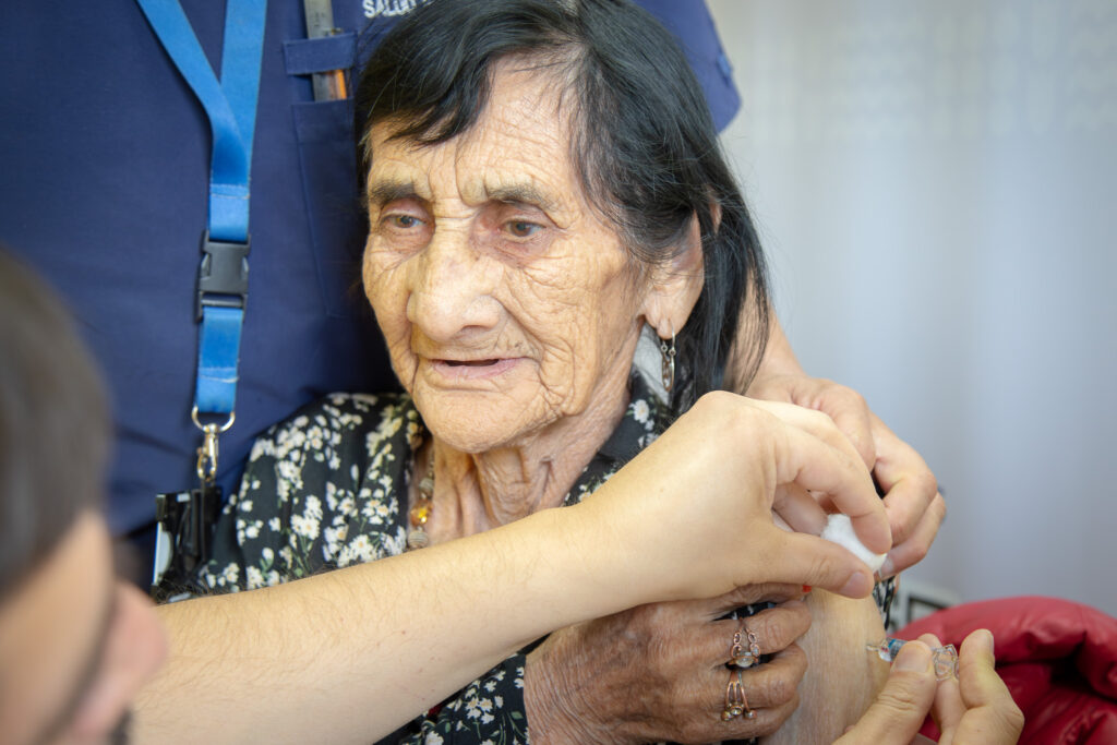 Servicio de Salud Aysén refuerza campaña de vacunación en zonas rurales de la región