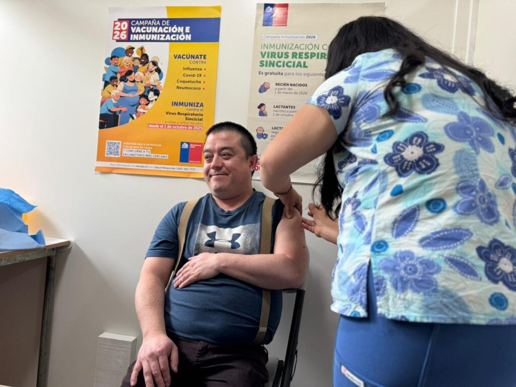 Vacunas contra la Influenza y COVID 19 ya están disponibles para la protección de la comunidad