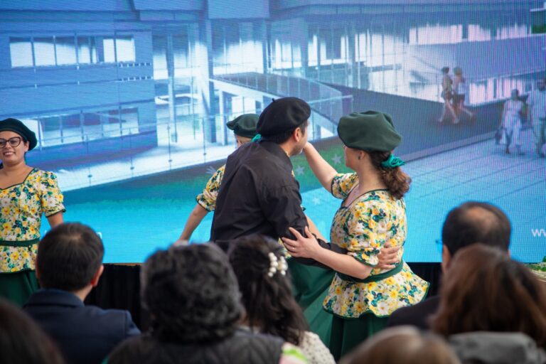 Con entrega de terreno, inicia la construcción del nuevo CESFAM de Coyhaique con SAR adosado