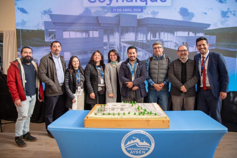 Con entrega de terreno, inicia la construcción del nuevo CESFAM de Coyhaique con SAR adosado